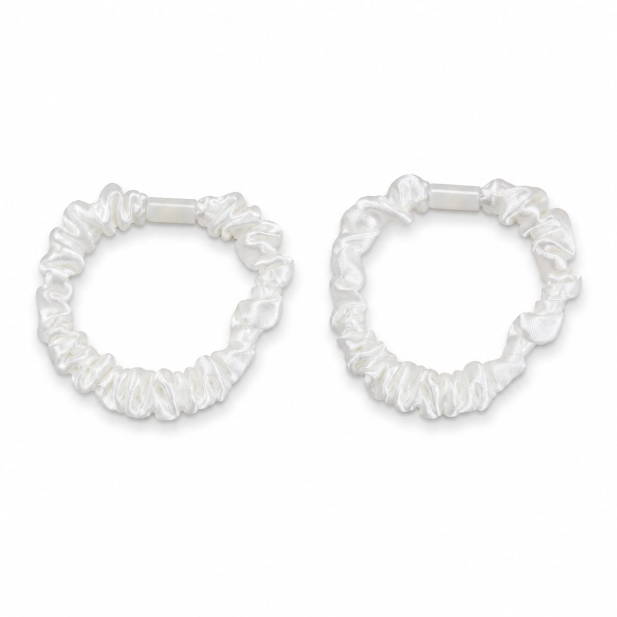 Pearl satin mini scrunchies